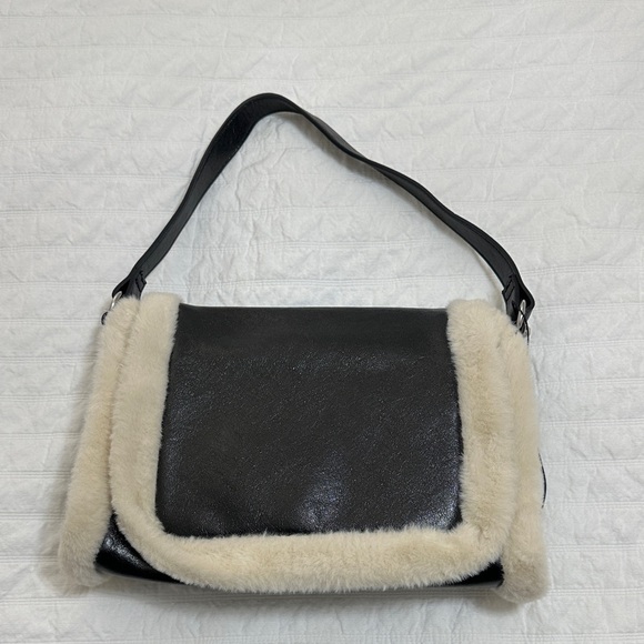 BCBGeneration Black and Cream Shoulder Bag - Picture 1 of 5